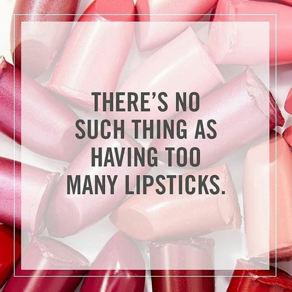 Luxury Makeup Mystery Box - Picture 3 of 4